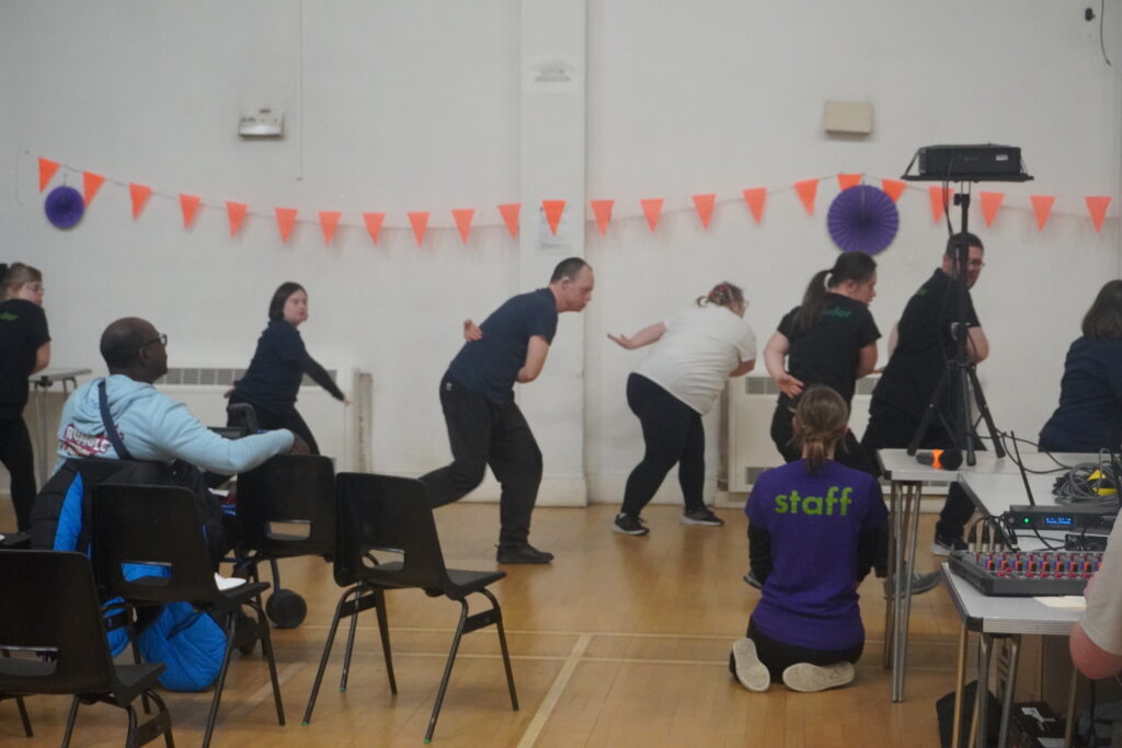 Magpie Dance performing