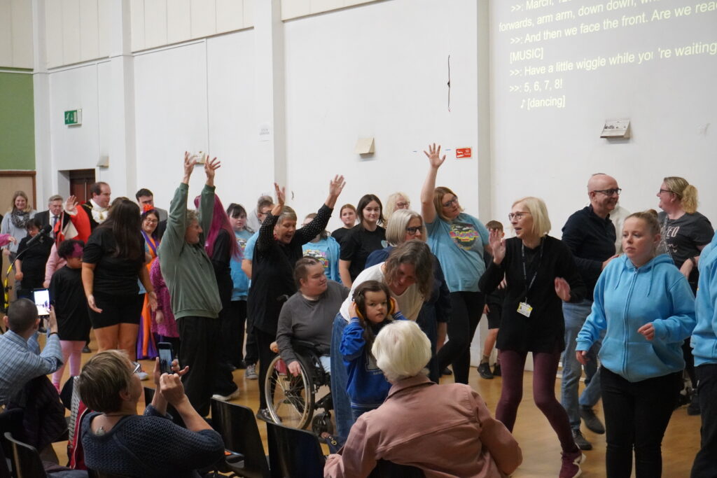 Audience dancing with Abbott Movement